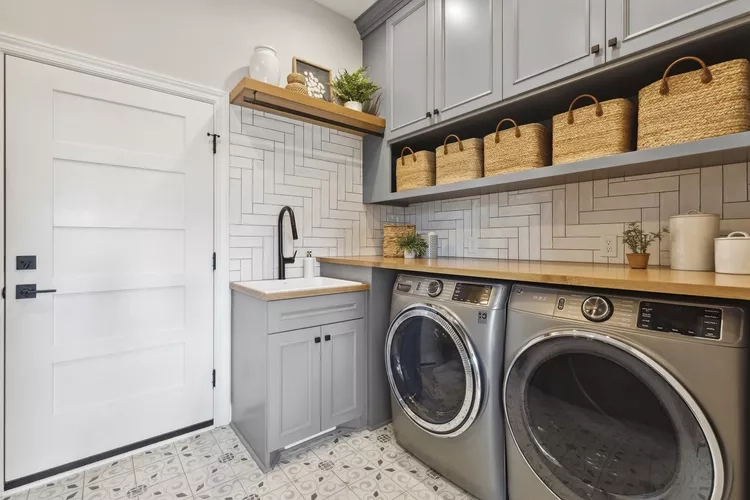 Hastings hideaway laundry room