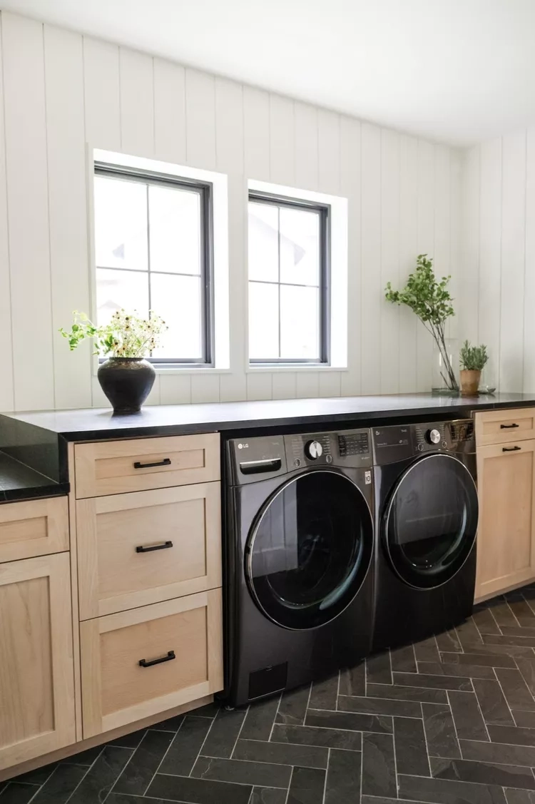Luxury laundry room design