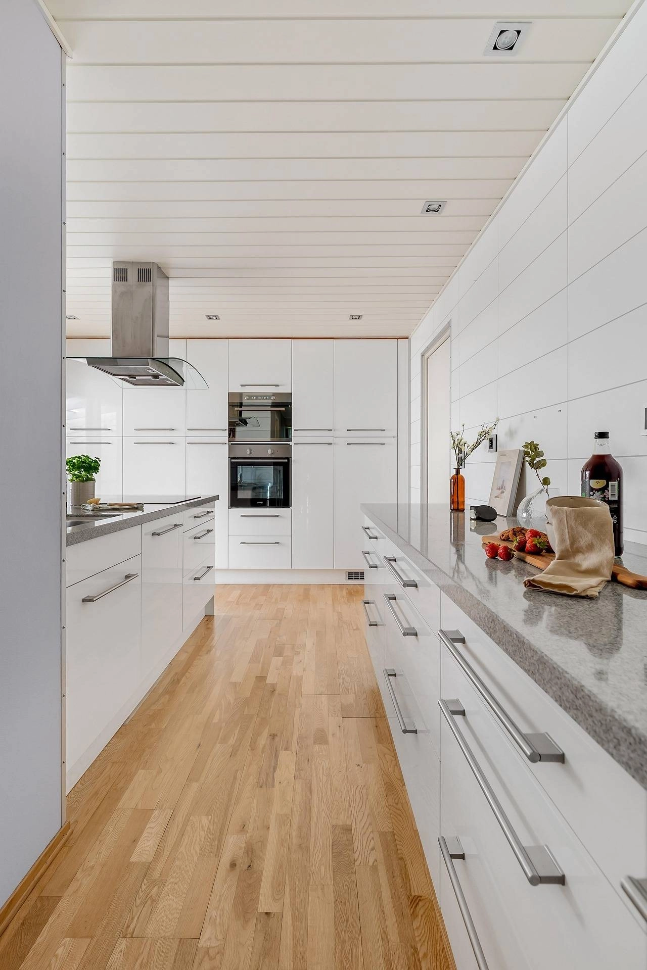 Kitchen 8260412